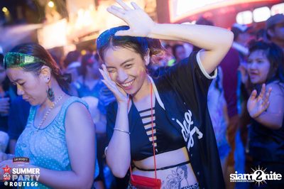 Smirnoff Midnight 100 นำเสนอ 95.5 Virgin Hitz Summer Party — photo 75