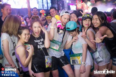 Smirnoff Midnight 100 นำเสนอ 95.5 Virgin Hitz Summer Party — photo 77