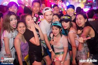 Smirnoff Midnight 100 นำเสนอ 95.5 Virgin Hitz Summer Party — photo 78