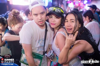 Smirnoff Midnight 100 นำเสนอ 95.5 Virgin Hitz Summer Party — photo 79