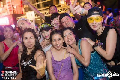 Smirnoff Midnight 100 นำเสนอ 95.5 Virgin Hitz Summer Party — photo 80