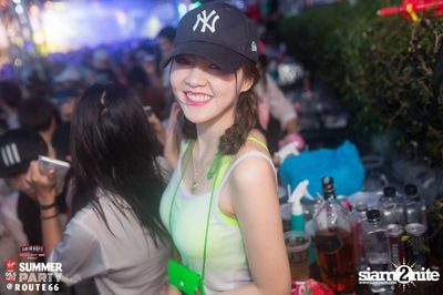Smirnoff Midnight 100 นำเสนอ 95.5 Virgin Hitz Summer Party — photo 87