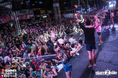 Smirnoff Midnight 100 นำเสนอ 95.5 Virgin Hitz Summer Party — photo 102