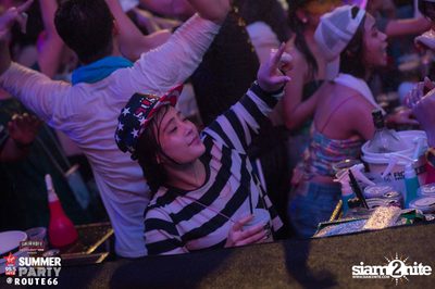 Smirnoff Midnight 100 นำเสนอ 95.5 Virgin Hitz Summer Party — photo 104