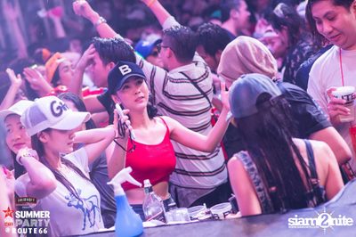 Smirnoff Midnight 100 นำเสนอ 95.5 Virgin Hitz Summer Party — photo 112