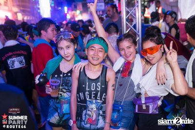 Smirnoff Midnight 100 นำเสนอ 95.5 Virgin Hitz Summer Party — photo 136