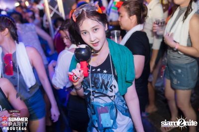Smirnoff Midnight 100 นำเสนอ 95.5 Virgin Hitz Summer Party — photo 140