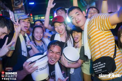 Smirnoff Midnight 100 นำเสนอ 95.5 Virgin Hitz Summer Party — photo 143