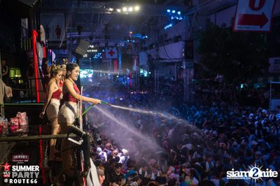 Smirnoff Midnight 100 นำเสนอ 95.5 Virgin Hitz Summer Party — photo 156