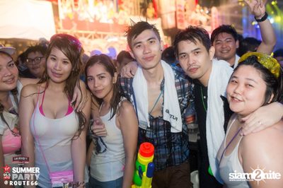 Smirnoff Midnight 100 นำเสนอ 95.5 Virgin Hitz Summer Party — photo 159