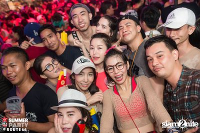 Smirnoff Midnight 100 นำเสนอ 95.5 Virgin Hitz Summer Party — photo 163