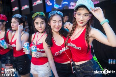 Smirnoff Midnight 100 นำเสนอ 95.5 Virgin Hitz Summer Party — photo 165