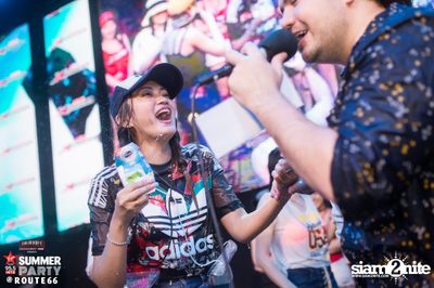 Smirnoff Midnight 100 นำเสนอ 95.5 Virgin Hitz Summer Party — photo 168
