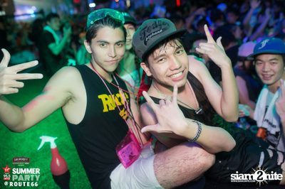 Smirnoff Midnight 100 นำเสนอ 95.5 Virgin Hitz Summer Party — photo 177