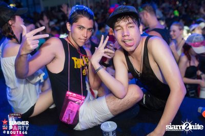 Smirnoff Midnight 100 นำเสนอ 95.5 Virgin Hitz Summer Party — photo 182