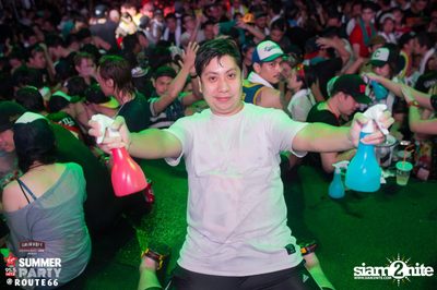 Smirnoff Midnight 100 นำเสนอ 95.5 Virgin Hitz Summer Party — photo 188