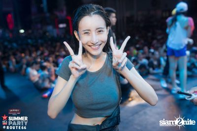 Smirnoff Midnight 100 นำเสนอ 95.5 Virgin Hitz Summer Party — photo 199
