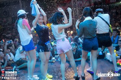 Smirnoff Midnight 100 นำเสนอ 95.5 Virgin Hitz Summer Party — photo 200