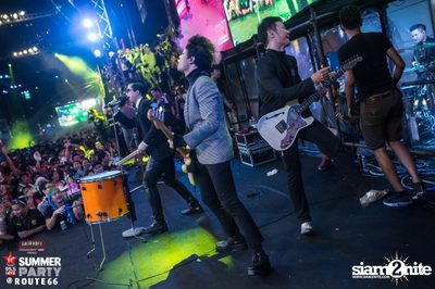 Smirnoff Midnight 100 นำเสนอ 95.5 Virgin Hitz Summer Party — photo 216