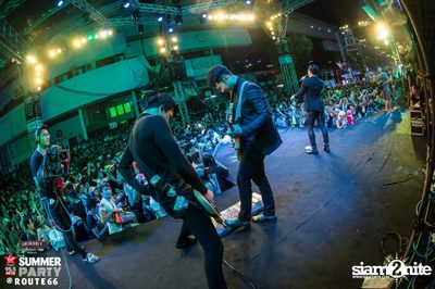 Smirnoff Midnight 100 นำเสนอ 95.5 Virgin Hitz Summer Party — photo 235