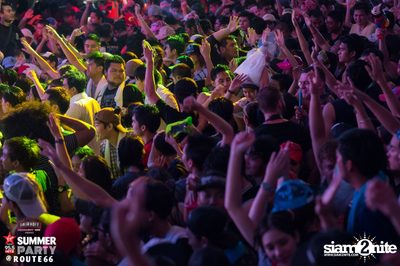 Smirnoff Midnight 100 นำเสนอ 95.5 Virgin Hitz Summer Party — photo 251
