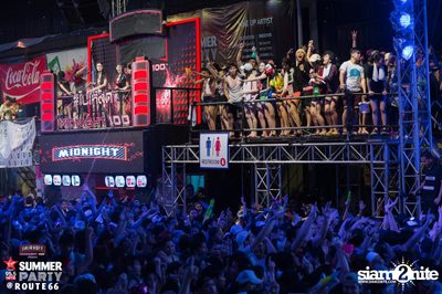 Smirnoff Midnight 100 นำเสนอ 95.5 Virgin Hitz Summer Party — photo 253