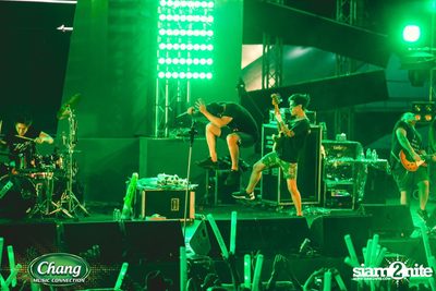 Chang Music Connection นำเสนอ Songkran Moments ที่ เดอะ สตรีท — photo 154