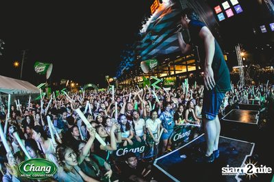 Chang Music Connection นำเสนอ Songkran Moments ที่ เดอะ สตรีท — photo 219