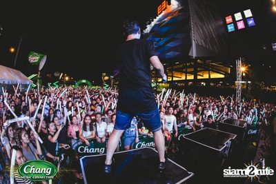 Chang Music Connection นำเสนอ Songkran Moments ที่ เดอะ สตรีท — photo 225