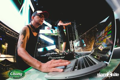 Chang Music Connection นำเสนอ Songkran Moments ที่ เดอะ สตรีท — photo 244