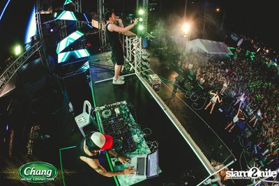 Chang Music Connection นำเสนอ Songkran Moments ที่ เดอะ สตรีท — photo 245