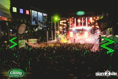 Chang Music Connection นำเสนอ Songkran Moments ที่ เดอะ สตรีท — photo 256