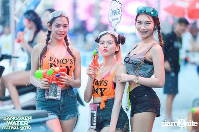 Bangsaen Water Festival ที่ บางแสน ไนท์ พลาซ่า — photo 29