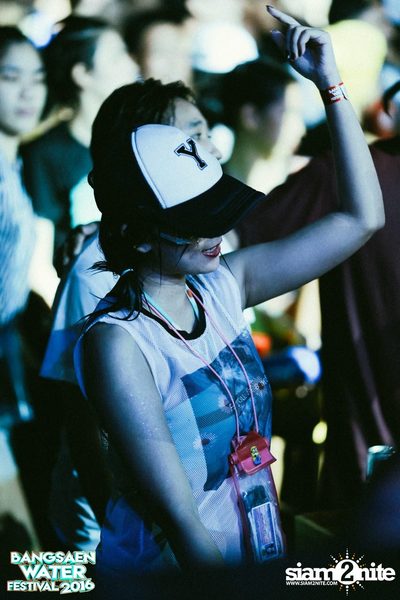 Bangsaen Water Festival ที่ บางแสน ไนท์ พลาซ่า — photo 158