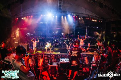 Bangsaen Water Festival ที่ บางแสน ไนท์ พลาซ่า (อัลบั้มที่ 1) — photo 127