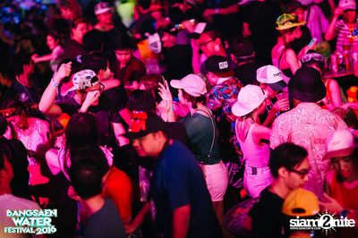 Bangsaen Water Festival ที่ บางแสน ไนท์ พลาซ่า (อัลบั้มที่ 1) — photo 150