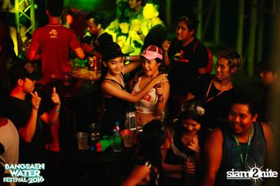 Bangsaen Water Festival ที่ บางแสน ไนท์ พลาซ่า (อัลบั้มที่ 1) — photo 157