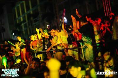 Bangsaen Water Festival ที่ บางแสน ไนท์ พลาซ่า (อัลบั้มที่ 1) — photo 160