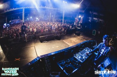 Bangsaen Water Festival ที่ บางแสน ไนท์ พลาซ่า (อัลบั้มที่ 2) — photo 216
