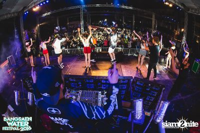 Bangsaen Water Festival ที่ บางแสน ไนท์ พลาซ่า (อัลบั้มที่ 2) — photo 218