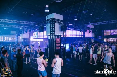 gCircuit proudly presents Songkran at CentralWorld — photo 140