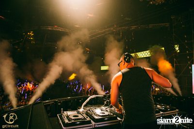 gCircuit proudly presents Songkran at CentralWorld — photo 182