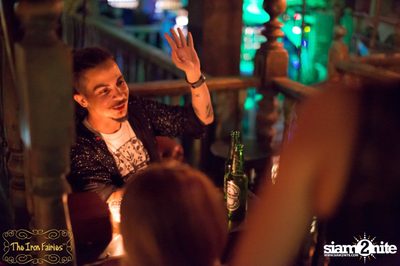 Open Mic Mondays ที่ ดิ ไอร่อน แฟรี่, ทองหล่อ — photo 51