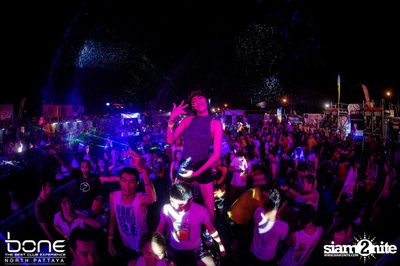 Water Festival กับ โจอี้ บอย และ บูม บูม แคช ที่ร้านโบน พัทยา — photo 10