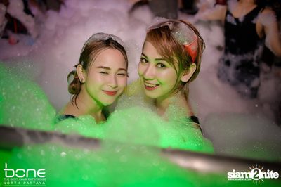Water Festival กับ โจอี้ บอย และ บูม บูม แคช ที่ร้านโบน พัทยา — photo 30