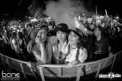Water Festival กับ โจอี้ บอย และ บูม บูม แคช ที่ร้านโบน พัทยา — photo 121