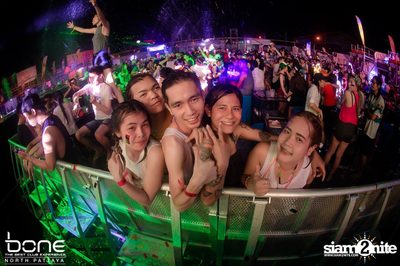 Water Festival กับ โจอี้ บอย และ บูม บูม แคช ที่ร้านโบน พัทยา — photo 122