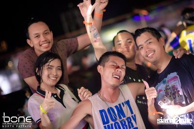 Water Festival กับ โจอี้ บอย และ บูม บูม แคช ที่ร้านโบน พัทยา — photo 128