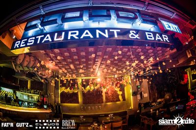 Seenspace Invasion ที่ร้าน Clouds, Fat'R Gut'z และ BREW Beers & Ciders — photo 4