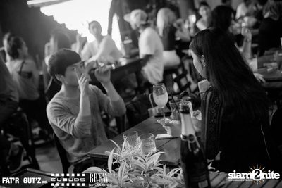 Seenspace Invasion ที่ร้าน Clouds, Fat'R Gut'z และ BREW Beers & Ciders — photo 57